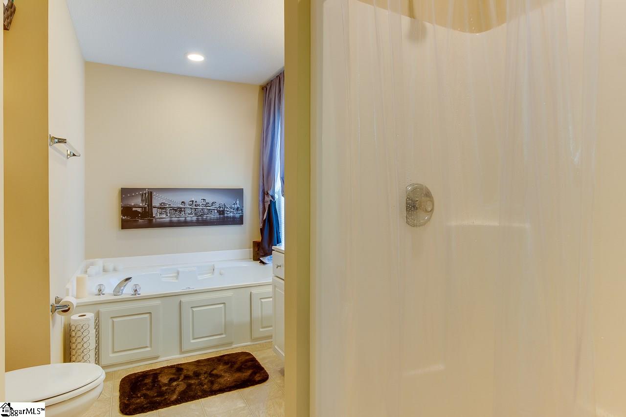 332 Springfield Circle Easley, SC 29642 - Photo 12 of 19 Gallery Image 12