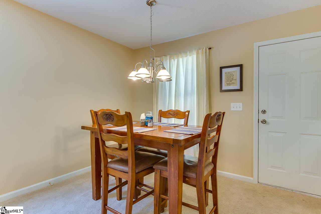332 Springfield Circle Easley, SC 29642 - Photo 7 of 19 Gallery Image 7
