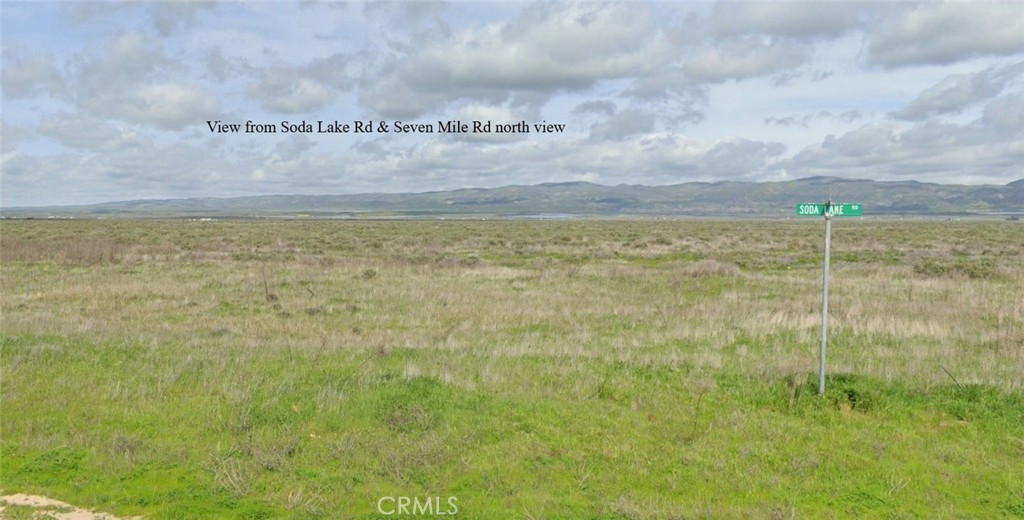 14440 Bloomfield Road Santa Margarita, CA 93453 - Photo 3 of 13 a view of a lake view