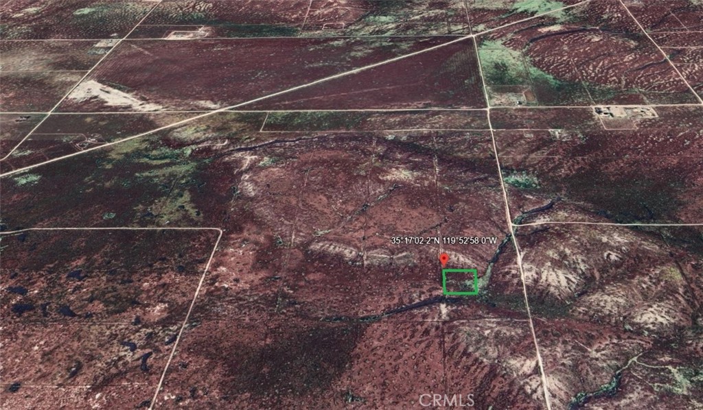 14440 Bloomfield Road Santa Margarita, CA 93453 - Photo 8 of 13 a backyard of a house