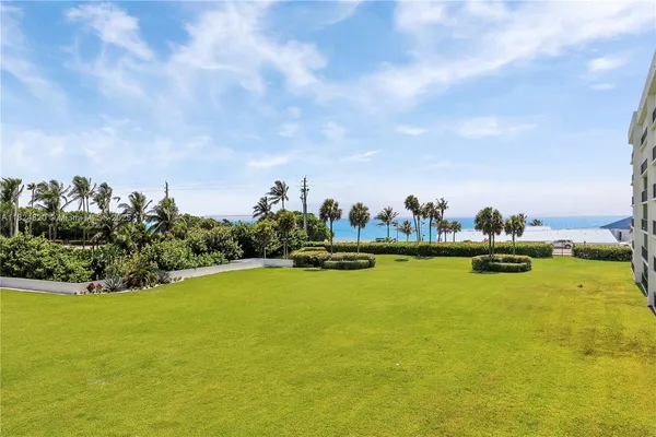 $795,000 | 1300 Florida A1A, Unit 311, Jupiter, FL 33477