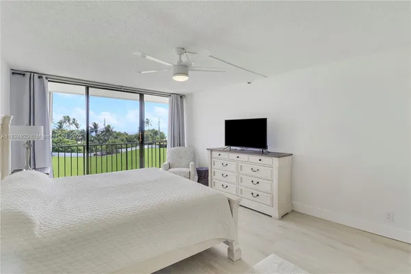 $795,000 | 1300 Florida A1A, Unit 311, Jupiter, FL 33477