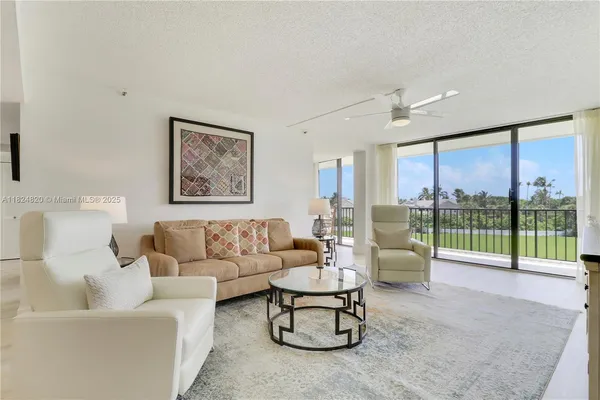 $795,000 | 1300 Florida A1A, Unit 311, Jupiter, FL 33477
