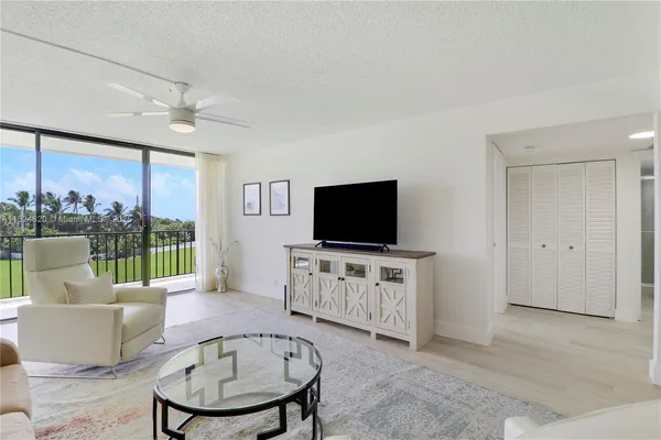 $795,000 | 1300 Florida A1A, Unit 311, Jupiter, FL 33477