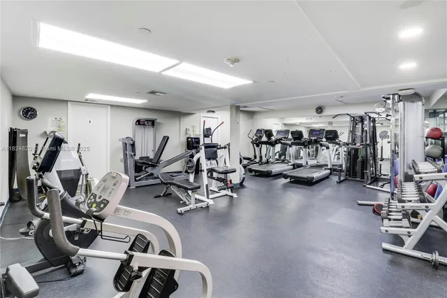 $800,000 | 1300 Florida A1A, Unit 311, Jupiter, FL 33477