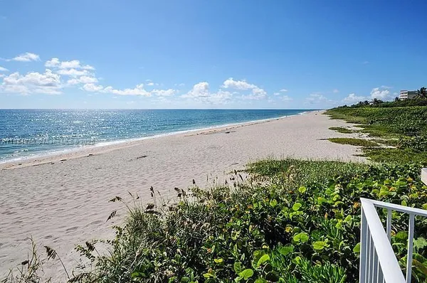$795,000 | 1300 Florida A1A, Unit 311, Jupiter, FL 33477