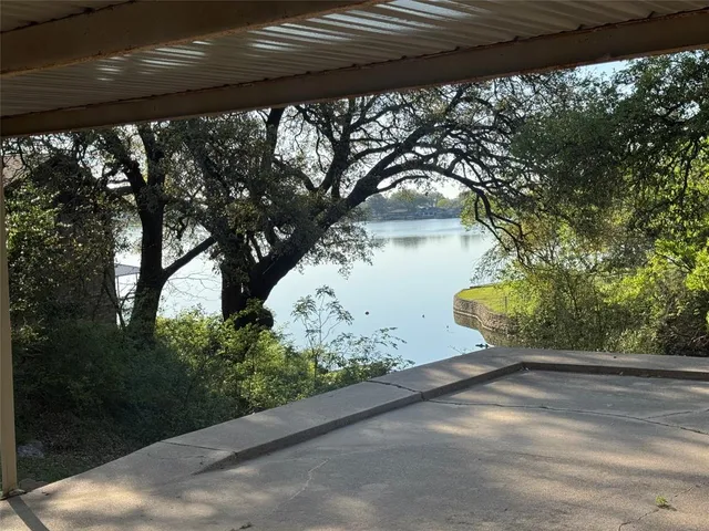 $1,750 | 408 Olson Court, Granbury, TX 76048