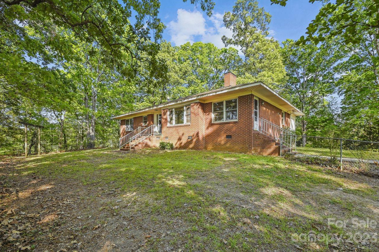3710 Benjamin Street Richburg, SC 29729 - Photo 6 of 35 a view of a house with a yard