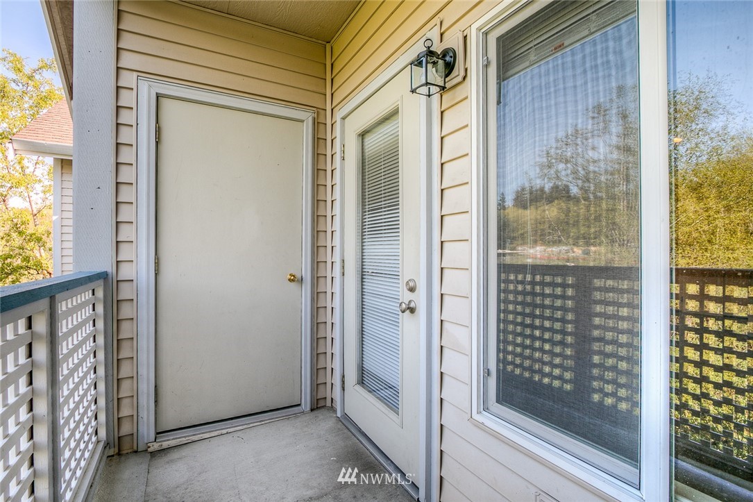 23908 Bothell Everett Highway, Unit D303 Bothell, WA 98021 - Photo 11 of 17