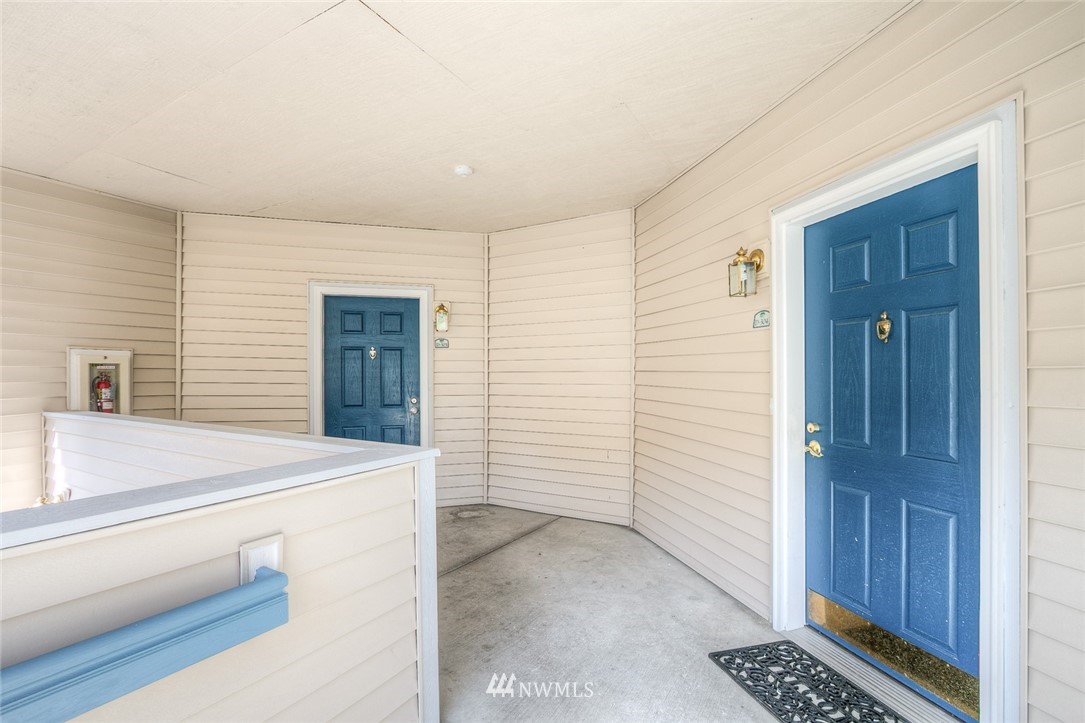 23908 Bothell Everett Highway, Unit D303 Bothell, WA 98021 - Photo 13 of 17