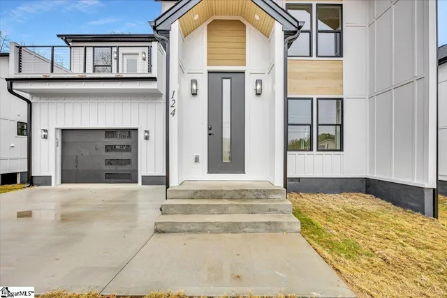 $389,000 | 124 Lyman Avenue, Duncan, SC 29334