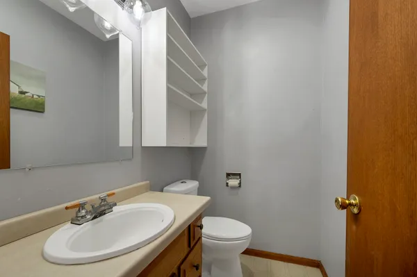 $499,900 | 2110 Elm View Drive, Green Bay, WI 54304