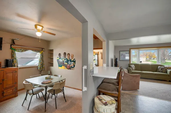 $499,900 | 2110 Elm View Drive, Green Bay, WI 54304