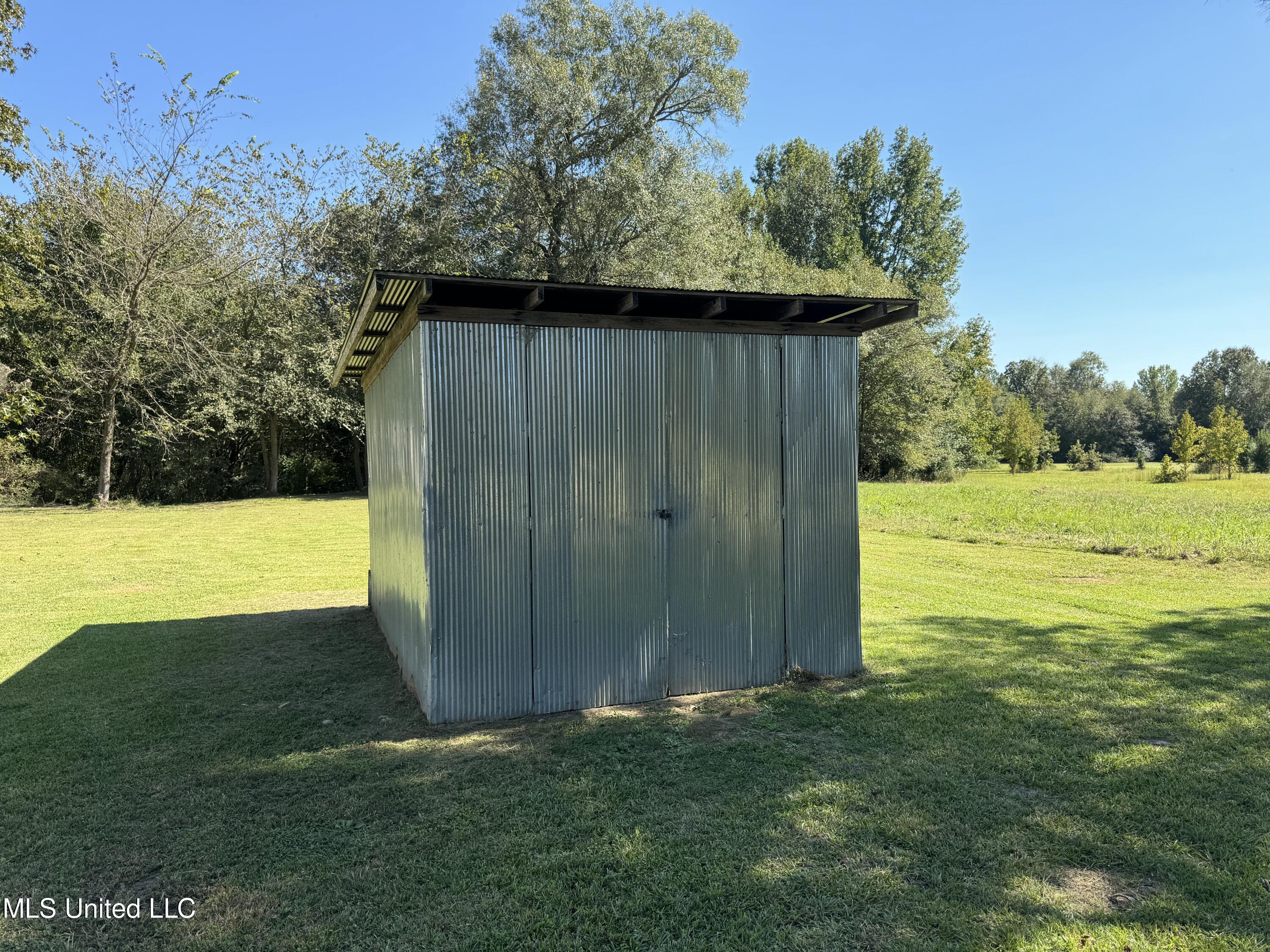 502 Henry Place Road Benton, MS 39039 - Photo 74 of 78 C6830604-FB8F-4B68-8972-58596EB0B14D