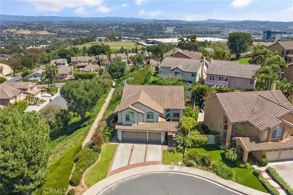 $1,650,000 | 2 Saddleridge, Aliso Viejo, CA 92656