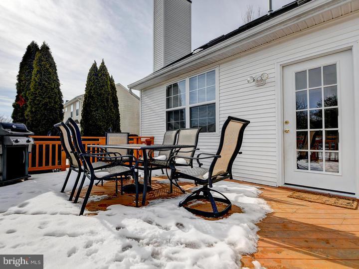 21 Amberfield Road Robbinsville, NJ 08691 - Photo 21 of 25 Deck