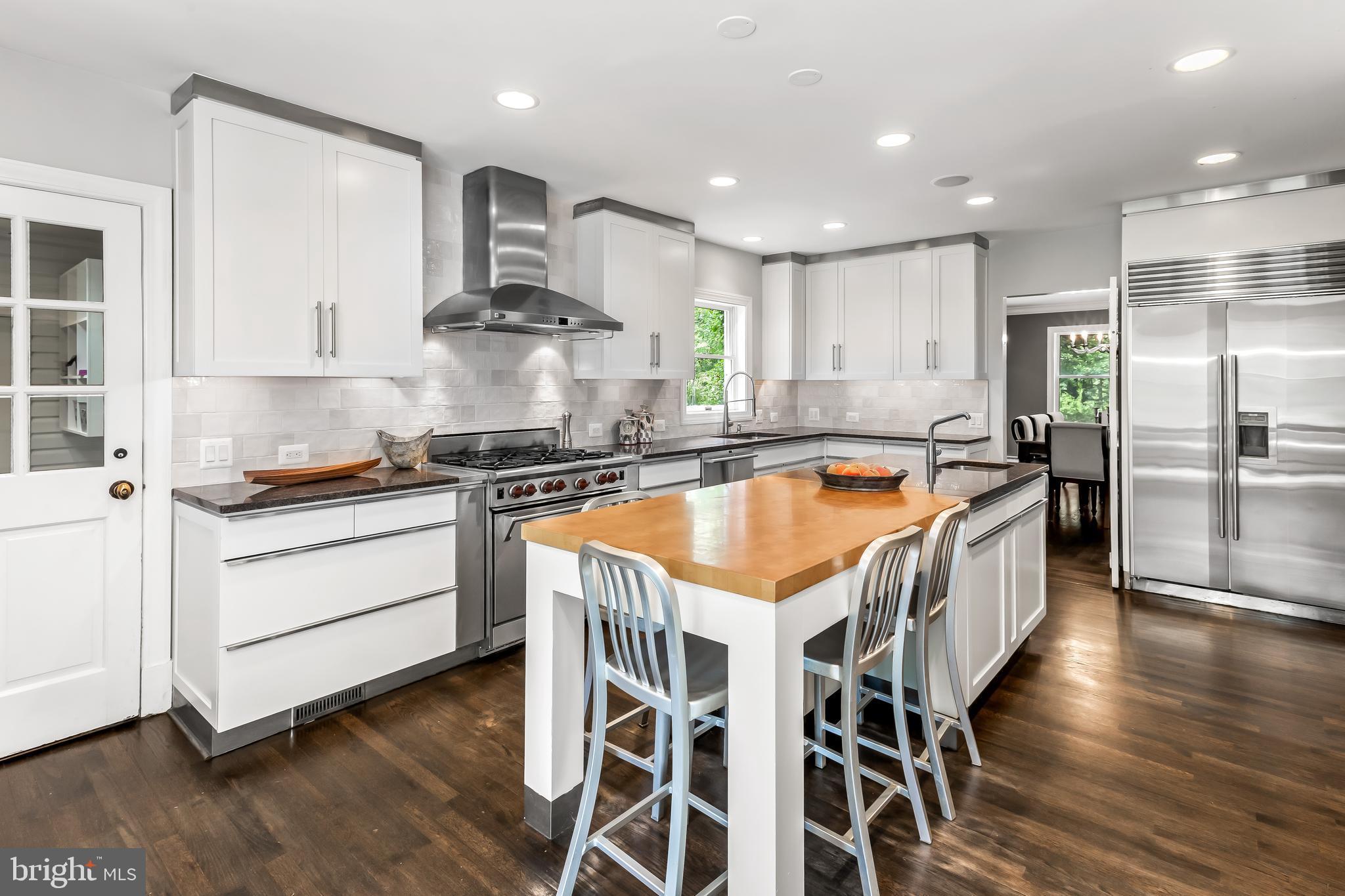 1500 Broadway Road Lutherville-Timonium, MD 21093 - Photo 13 of 86 Seating, Wolf stove