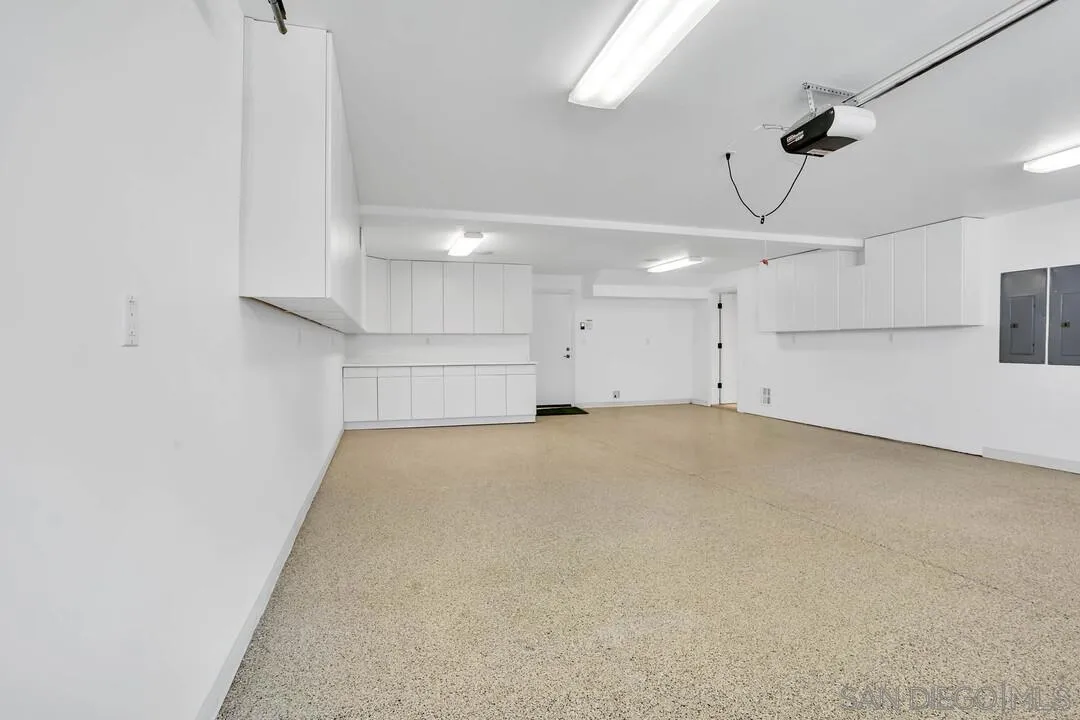 5735 Dolphin Place La Jolla, CA 92037 - Photo 56 of 75