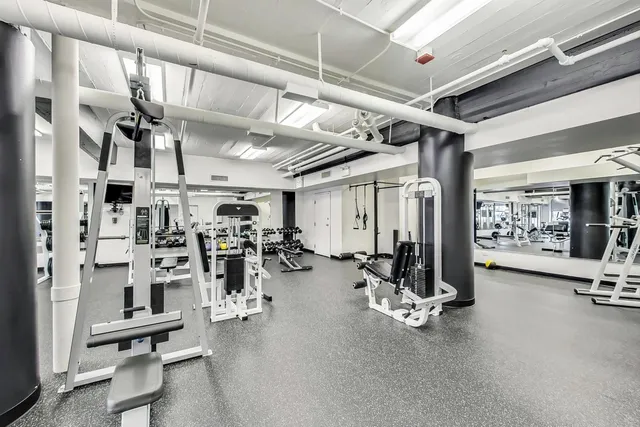 $469,000 | 165 North Canal Street, Unit 1430, Chicago, IL 60606