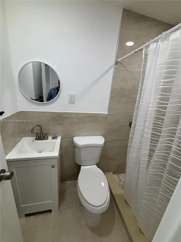 $900 | 645 Northwest 7th Avenue, Unit STUDIO, Homestead, FL 33030