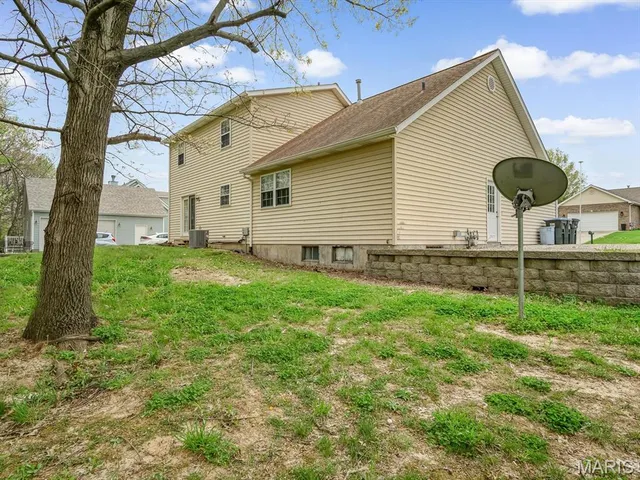 $240,000 | 109 Miller Court, Valmeyer, IL 62295