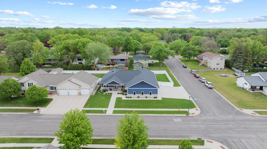 600 Elizabeth Street Marshall, MN 56258 - Photo 2 of 83