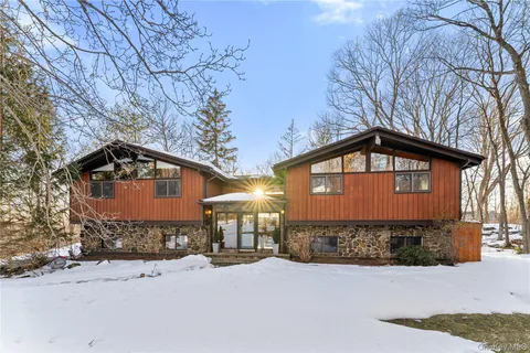 $1,250,000 | 4 McGuire Lane, Croton-on-Hudson, NY 10520