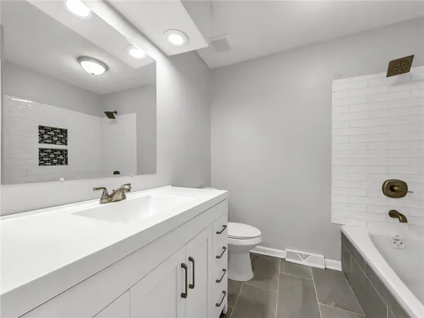 $315,000 | 1300 Northeast Browning Lane, Lee's Summit, MO 64086