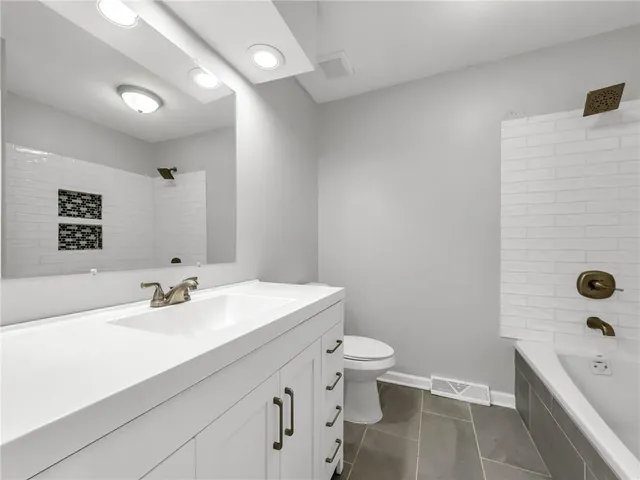 $320,000 | 1300 Northeast Browning Lane, Lee's Summit, MO 64086