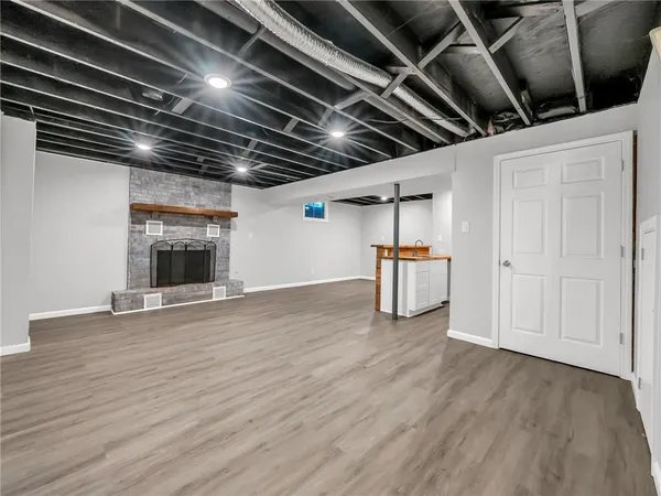 $315,000 | 1300 Northeast Browning Lane, Lee's Summit, MO 64086