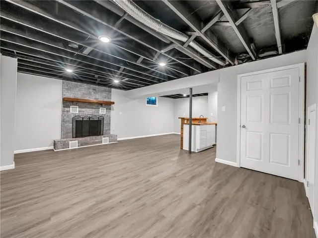 $320,000 | 1300 Northeast Browning Lane, Lee's Summit, MO 64086