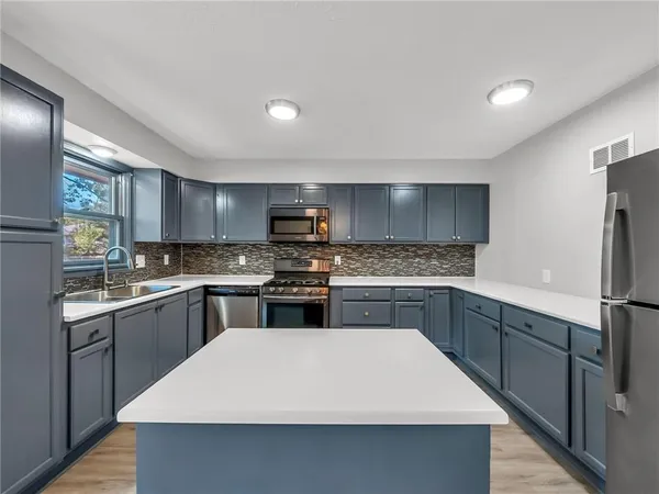 $315,000 | 1300 Northeast Browning Lane, Lee's Summit, MO 64086