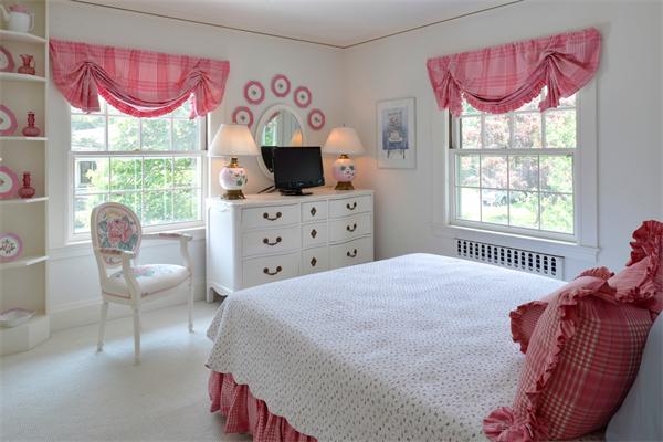 1 Hawthorne Road Swampscott, MA 01907 - Photo 17 of 27 Gallery Image 17