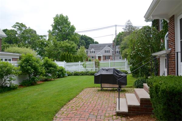 1 Hawthorne Road Swampscott, MA 01907 - Photo 25 of 27 Gallery Image 25