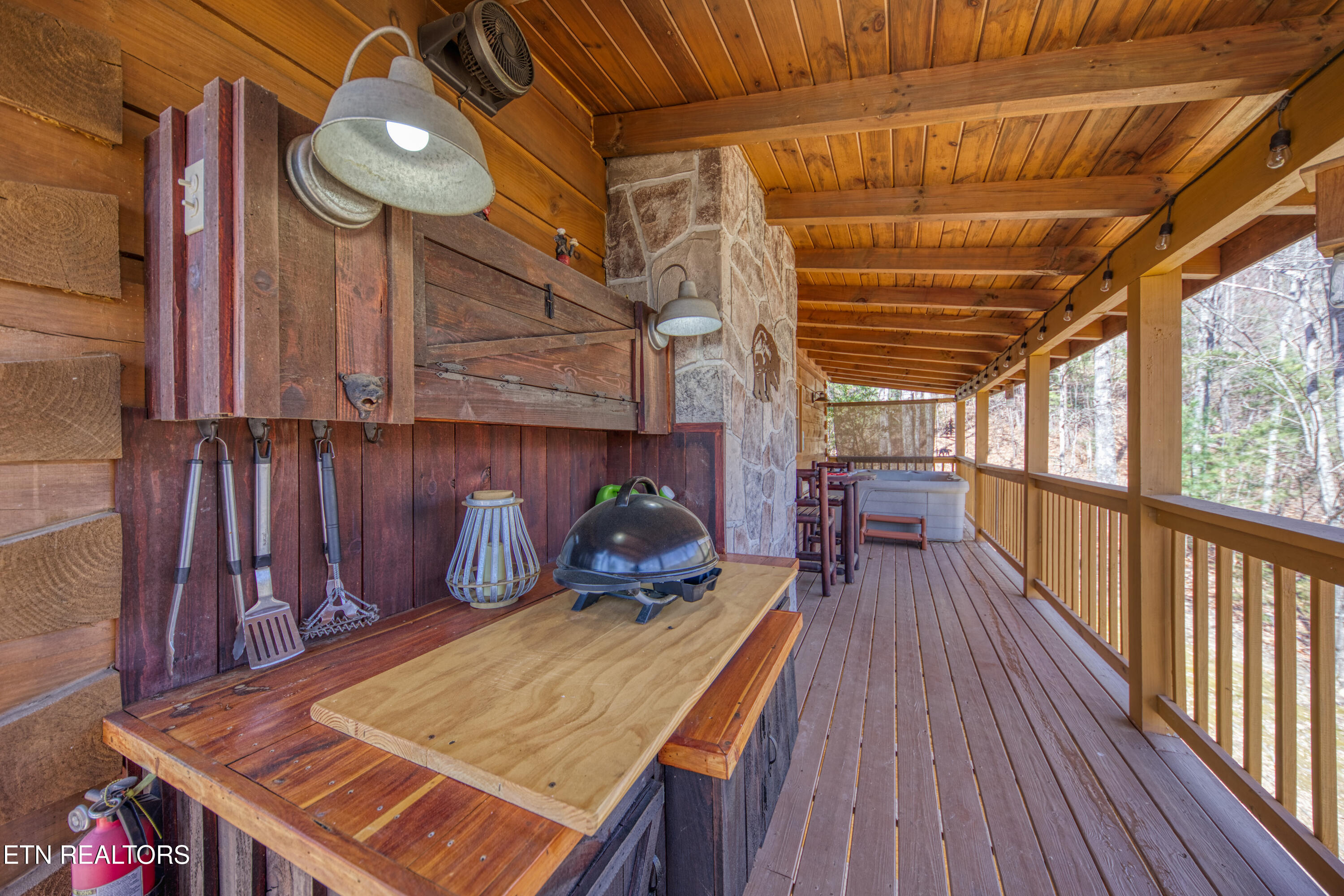 2621 Raccoon Hollow Way Pigeon Forge, TN 37862 - Photo 15 of 47 0H3A4556_77