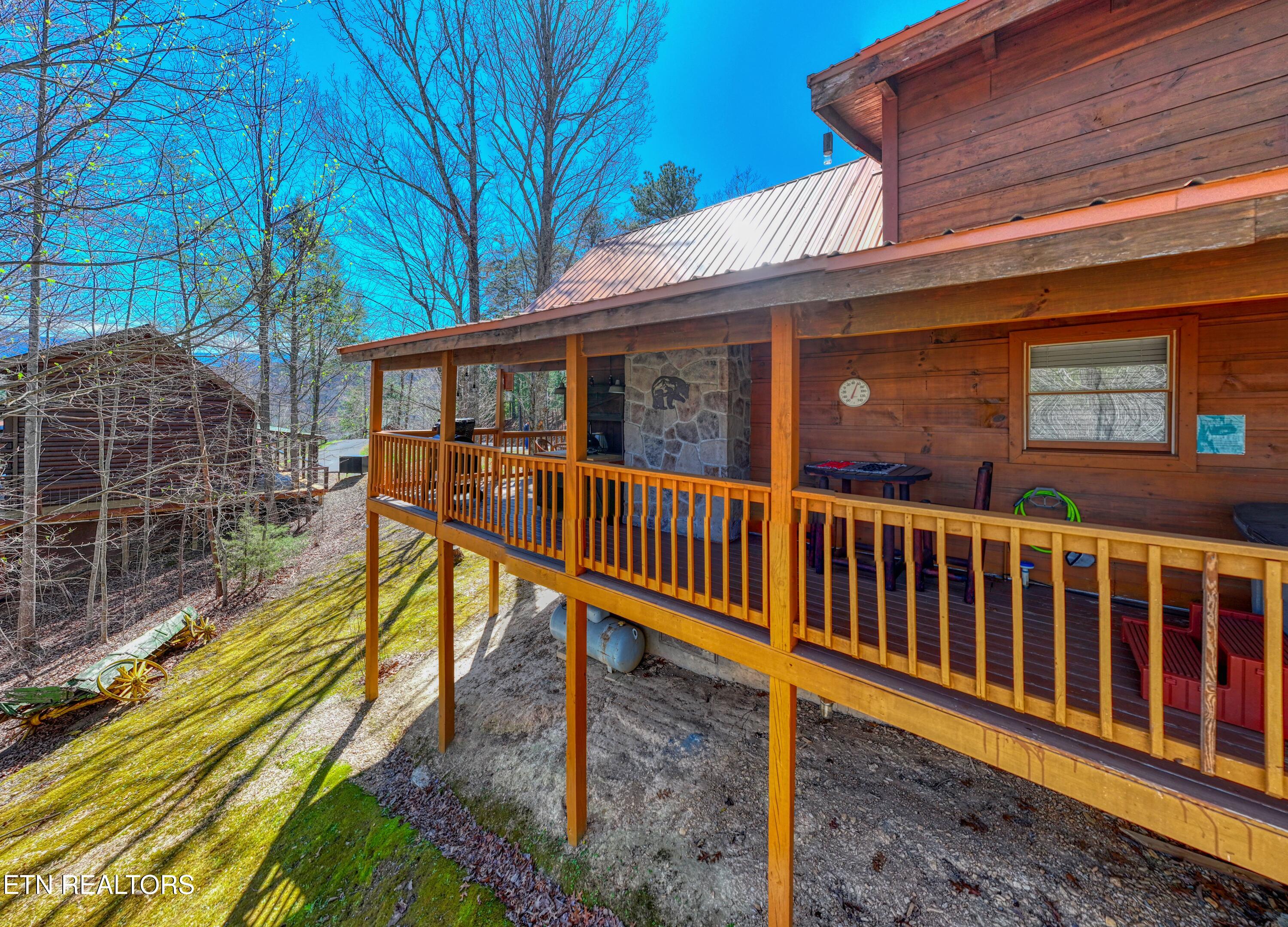 2621 Raccoon Hollow Way Pigeon Forge, TN 37862 - Photo 44 of 47 DJI_20260324134541_0580_D_166