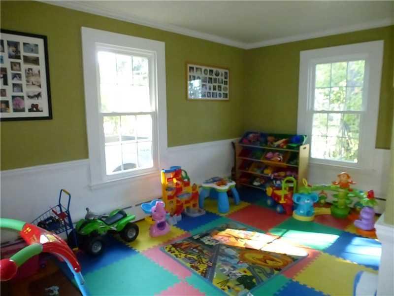 29 New Portland Road Gorham, ME 04038 - Photo 13 of 22 Den/Family/Great Room.