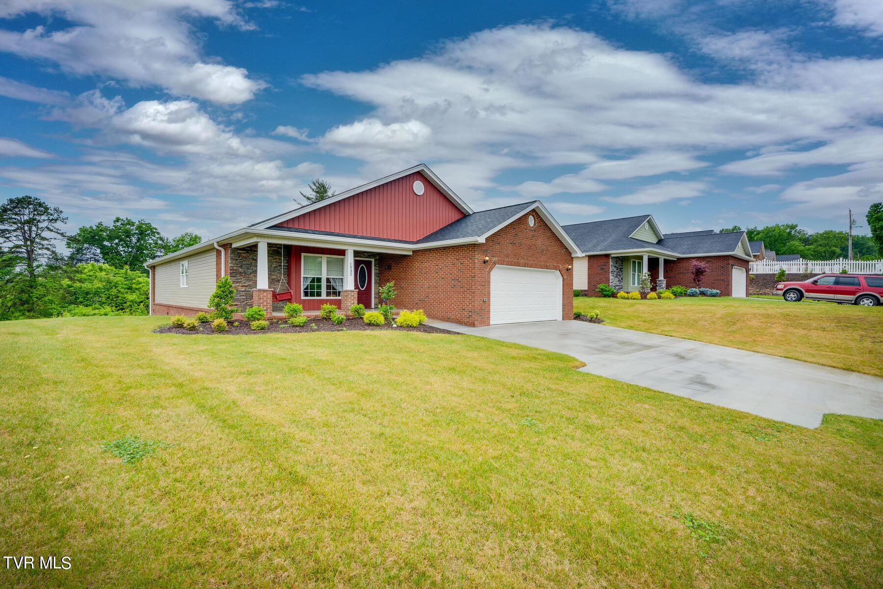 1932 Seaver Road Kingsport, TN 37660 - Photo 2 of 34 002