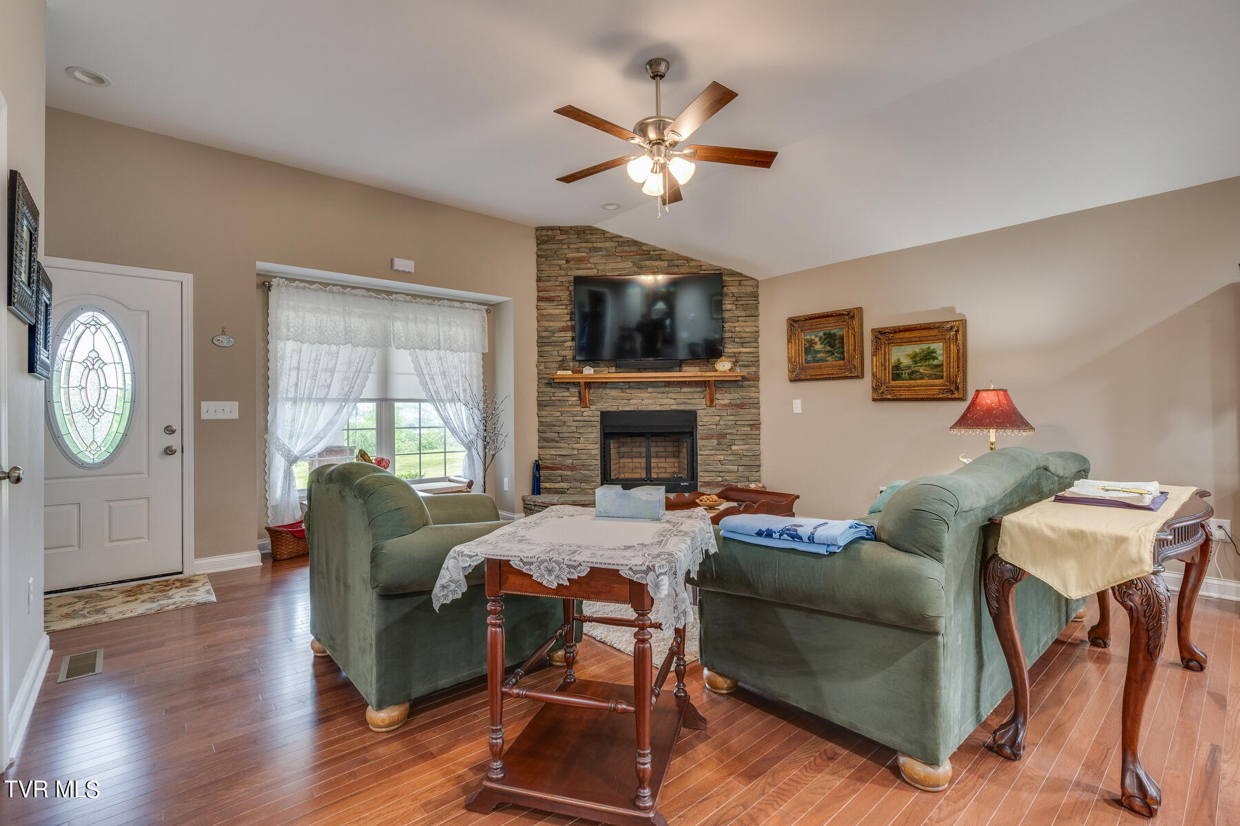 1932 Seaver Road Kingsport, TN 37660 - Photo 7 of 34 007