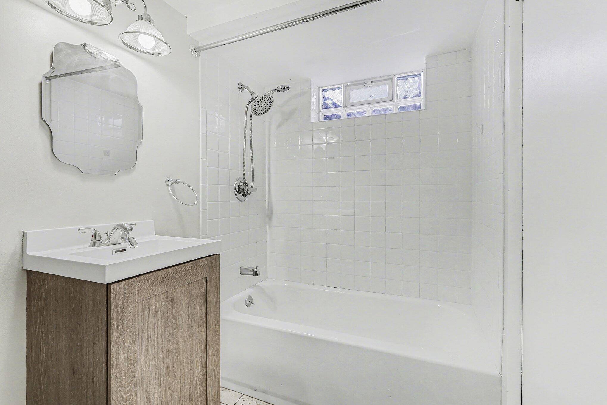 127 Madelon Street Belleville, MI 48111 - Photo 20 of 34 015_file_9967