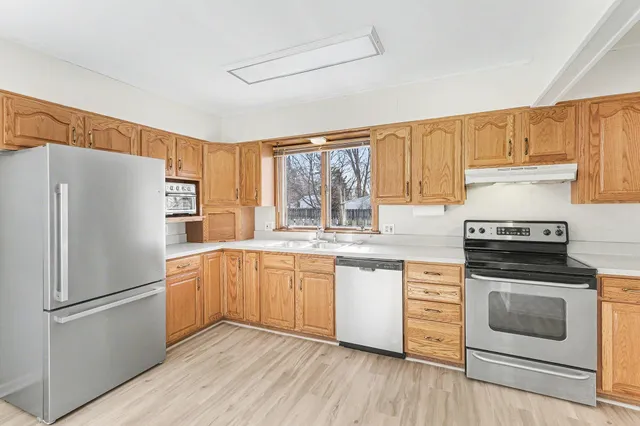 $295,000 | 127 Madelon Street, Belleville, MI 48111