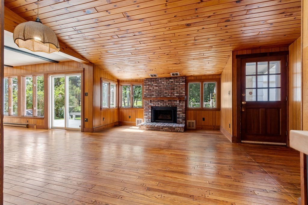 1 Conant Road Marblehead, MA 01945 - Photo 8 of 38 Gallery Image 8