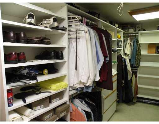 981 Baker Road Canonsburg, PA 15317 - Photo 14 of 18 Other. The16x7 walk-in closet will help keep everybody orderly.