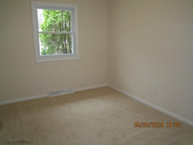 8 South Mill Iron Road Muskegon, MI 49442 - Photo 5 of 11 Additional Photo