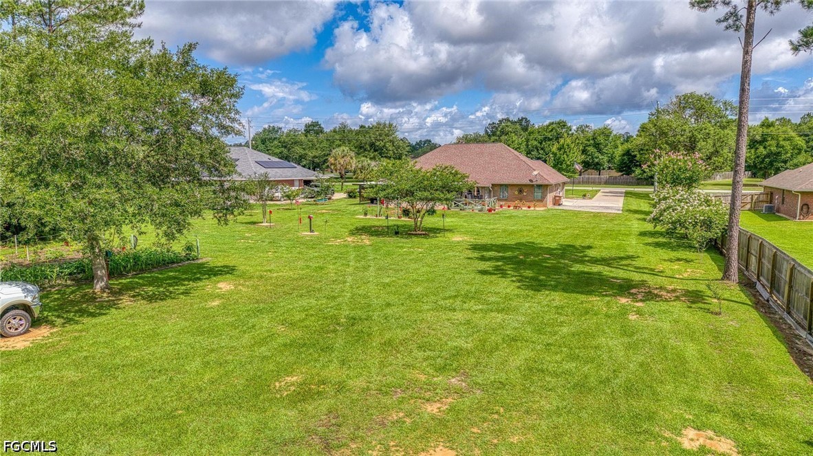 9915 Nichols Lake Road Milton, FL 32583 - Photo 9 of 39