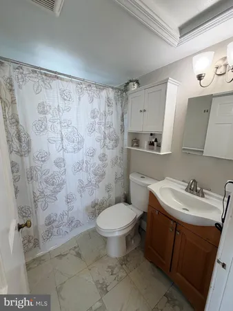 $4,500 | 2916 Meadow Lane, Falls Church, VA 22042