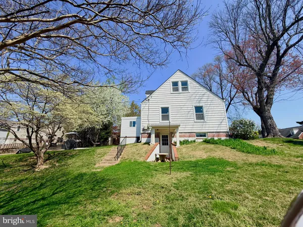 $4,500 | 2916 Meadow Lane, Falls Church, VA 22042