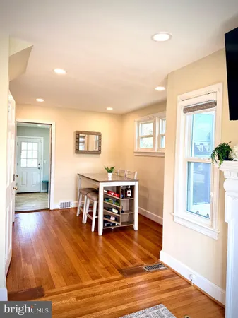 $4,500 | 2916 Meadow Lane, Falls Church, VA 22042