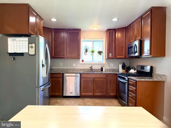 $4,500 | 2916 Meadow Lane, Falls Church, VA 22042