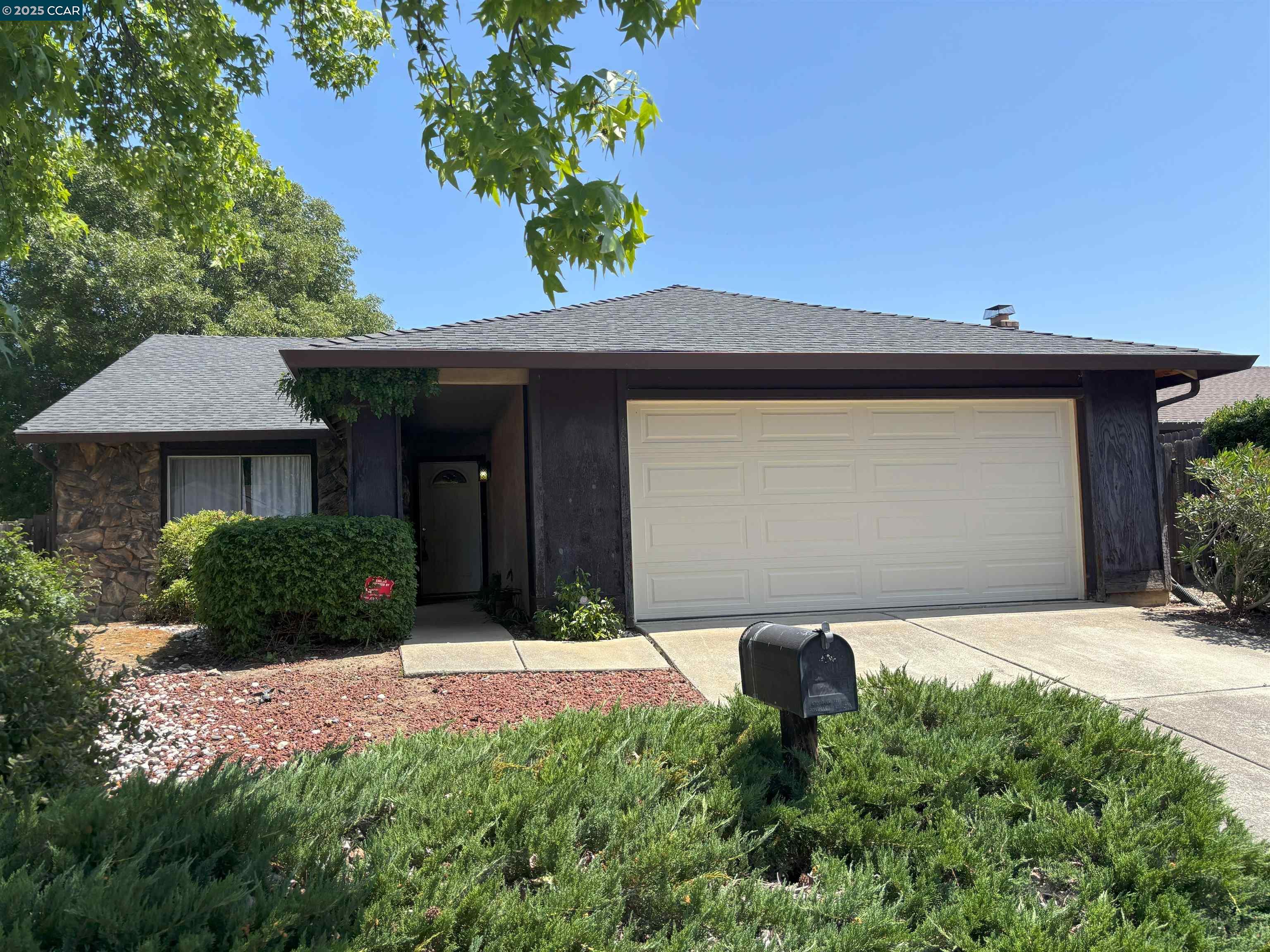 185 West Catamaran Circle Pittsburg, CA 94565 - Photo 1 of 1 a front view of a house with a yard